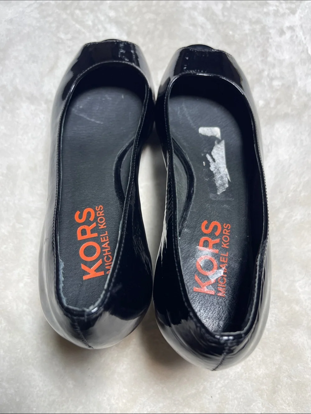KORS Michael Kors Black Patent Wedge Peep-Toe Pumps Size 6